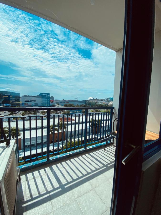 Madison'S Place At Sea Moa 马尼拉 外观 照片